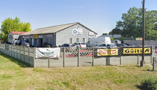 Globe Auto Hall Kft.